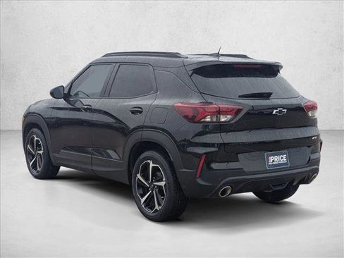 Used 2023 Chevrolet TrailBlazer RS w/ Sun and Liftgate Package FWD image 8