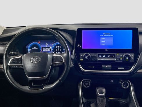 Used 2024 Toyota Grand Highlander AWD image 20