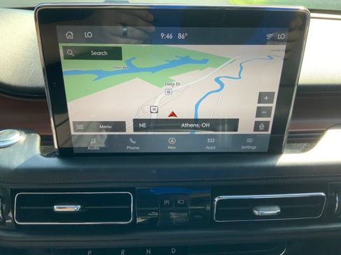 Used 2020 Lincoln Aviator Reserve w/ Equipment Group 201A AWD/4WD image 2