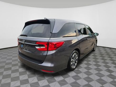 Certified 2024 Honda Odyssey EX-L image 4