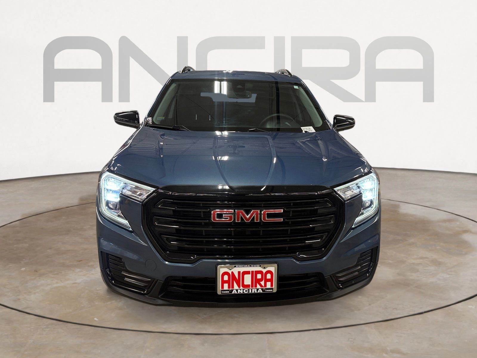Used 2024 GMC Terrain SLE w/ Elevation Edition FWD image 5
