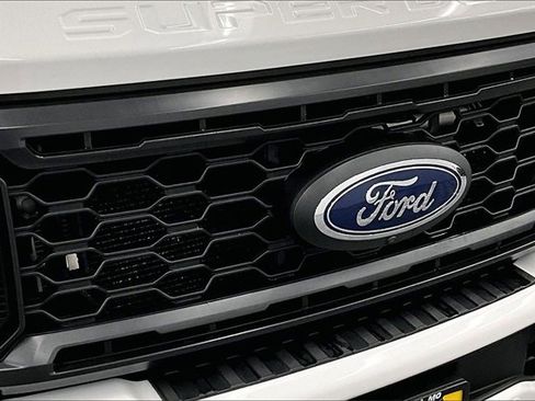 Used 2023 Ford F350 Lariat w/ Lariat Ultimate Package image 31