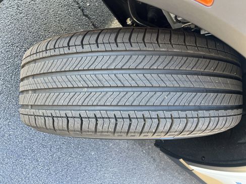 New 2026 Chevrolet Equinox EV LT image 12