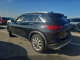 Used 2022 INFINITI QX50 Luxe FWD image 3