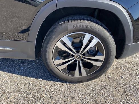 Certified 2025 Mercedes-Benz GLB 250 image 11