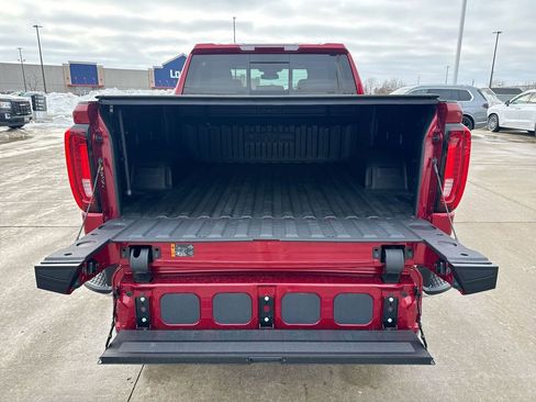 Used 2025 GMC Sierra 1500 SLT w/ SLT Premium Plus Package image 36