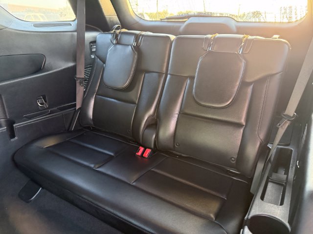 Used 2020 Ford Explorer XLT w/ Equipment Group 202A AWD/4WD image 10