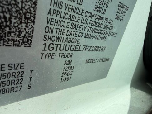 Used 2023 GMC Sierra 1500 Denali image 2