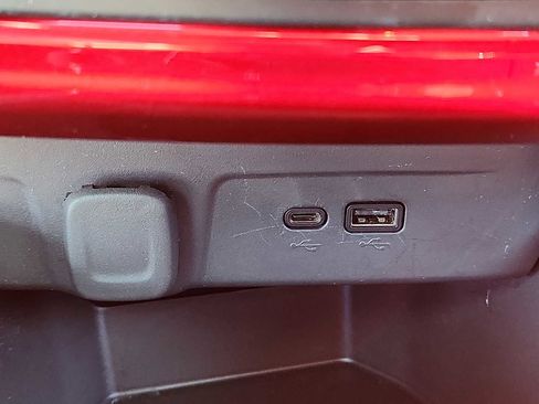 Used 2024 Chevrolet Trax LS w/ LS Convenience Package image 23