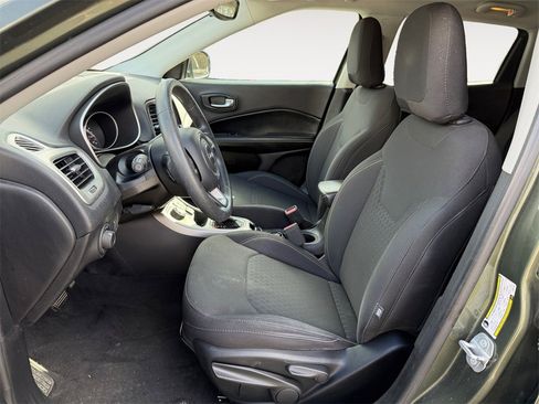 Used 2018 Jeep Compass Sport image 9