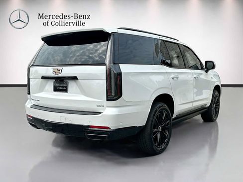 Used 2025 Cadillac Escalade Sport w/ LPO, Floor Liner Package AWD/4WD image 5