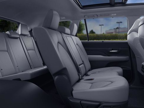 New 2026 Toyota Grand Highlander XLE image 21