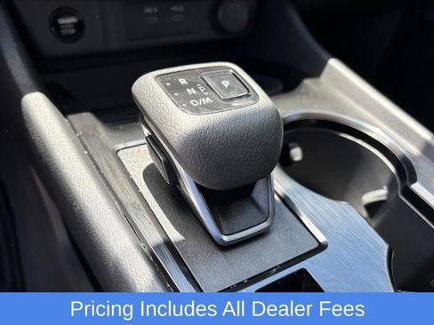 Used 2025 Nissan Rogue SV AWD/4WD image 24