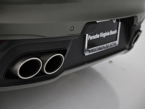 Certified 2022 Porsche 911 Carrera RWD image 18
