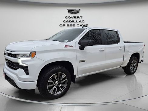 Used 2025 Chevrolet Silverado 1500 RST image 3