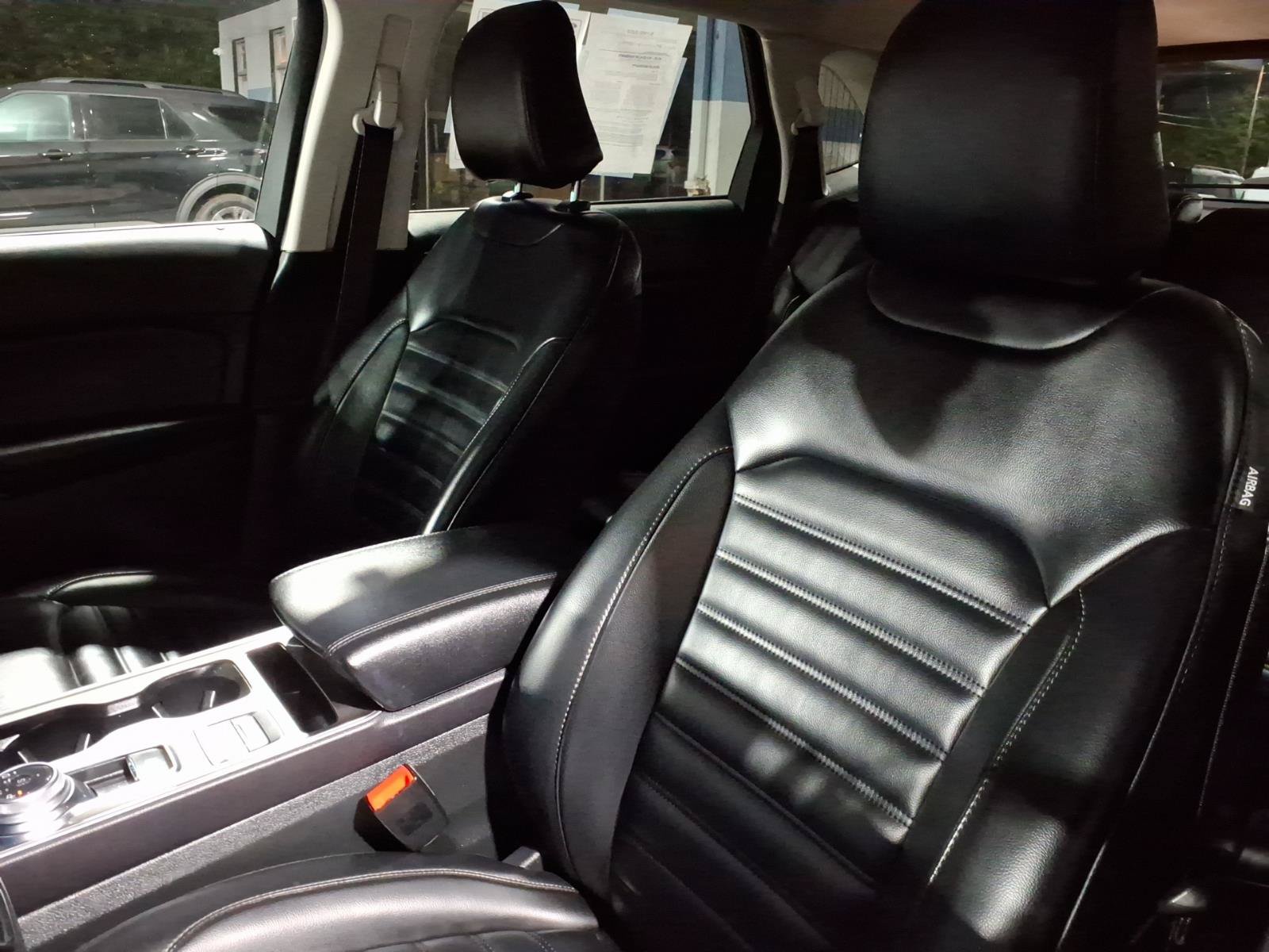 Certified 2024 Ford Edge SEL AWD/4WD image 12