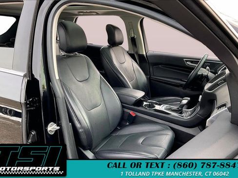 Used 2017 Ford Edge Titanium w/ Equipment Group 301A image 7