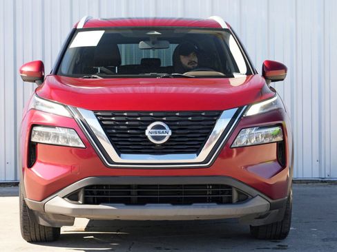 Used 2021 Nissan Rogue SV w/ Premium Package image 6