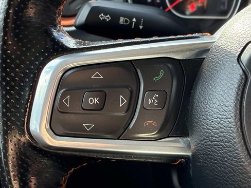 Used 2022 Jeep Gladiator Mojave w/ LED Lighting Group AWD/4WD image 34