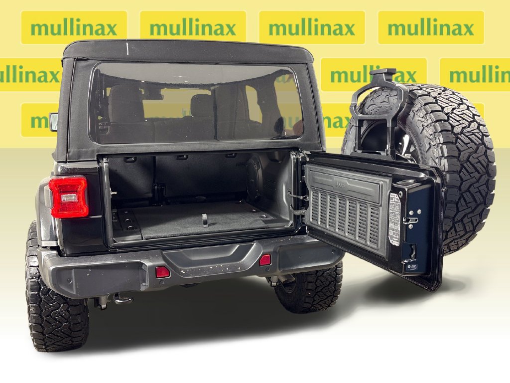 Used 2024 Jeep Wrangler Unlimited Sahara w/ Technology Group AWD/4WD image 25