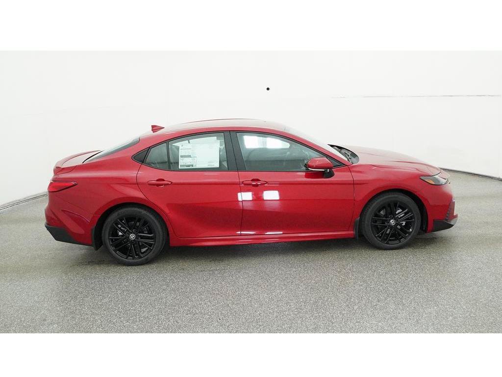 Used 2025 Toyota Camry SE FWD image 14