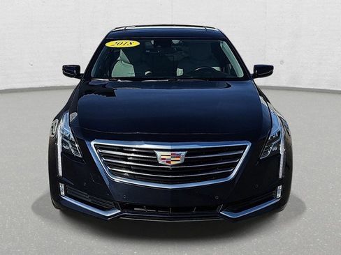 Used 2018 Cadillac CT6 Luxury image 2