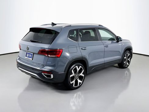 Used 2023 Volkswagen Taos SEL image 9