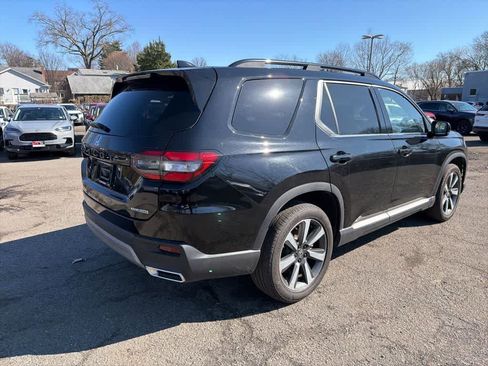 Used 2025 Honda Pilot Touring image 15