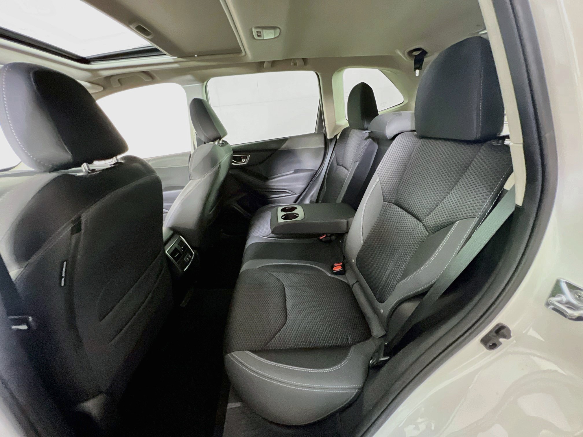 Used 2024 Subaru Forester Premium AWD/4WD image 24