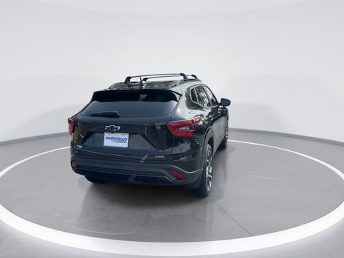 Certified 2026 Chevrolet Trax RS w/ Sunroof Package image 8