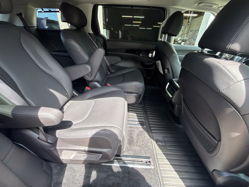 Certified 2026 Kia Carnival SX Prestige FWD image 20