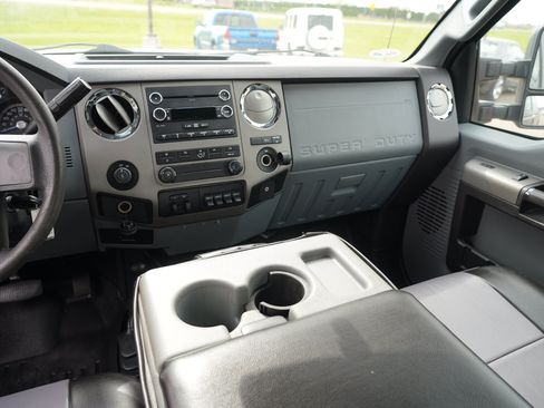 Used 2012 Ford F250 XLT w/ XLT Interior Pkg AWD/4WD image 21