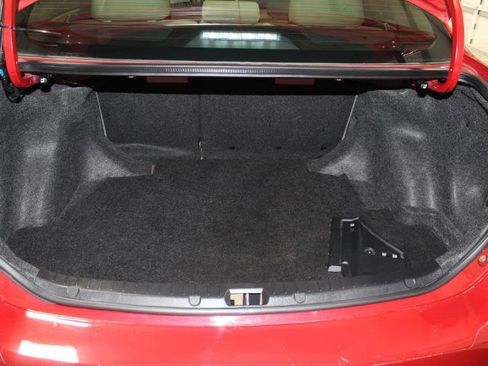 Used 2013 Toyota Corolla LE image 11