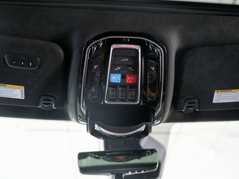 Used 2022 Jeep Grand Wagoneer Series III w/ Rear Seat Video Group 1 AWD/4WD image 29