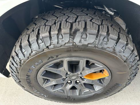 Used 2027 Ford Expedition Tremor w/ Driver's Package AWD/4WD image 5