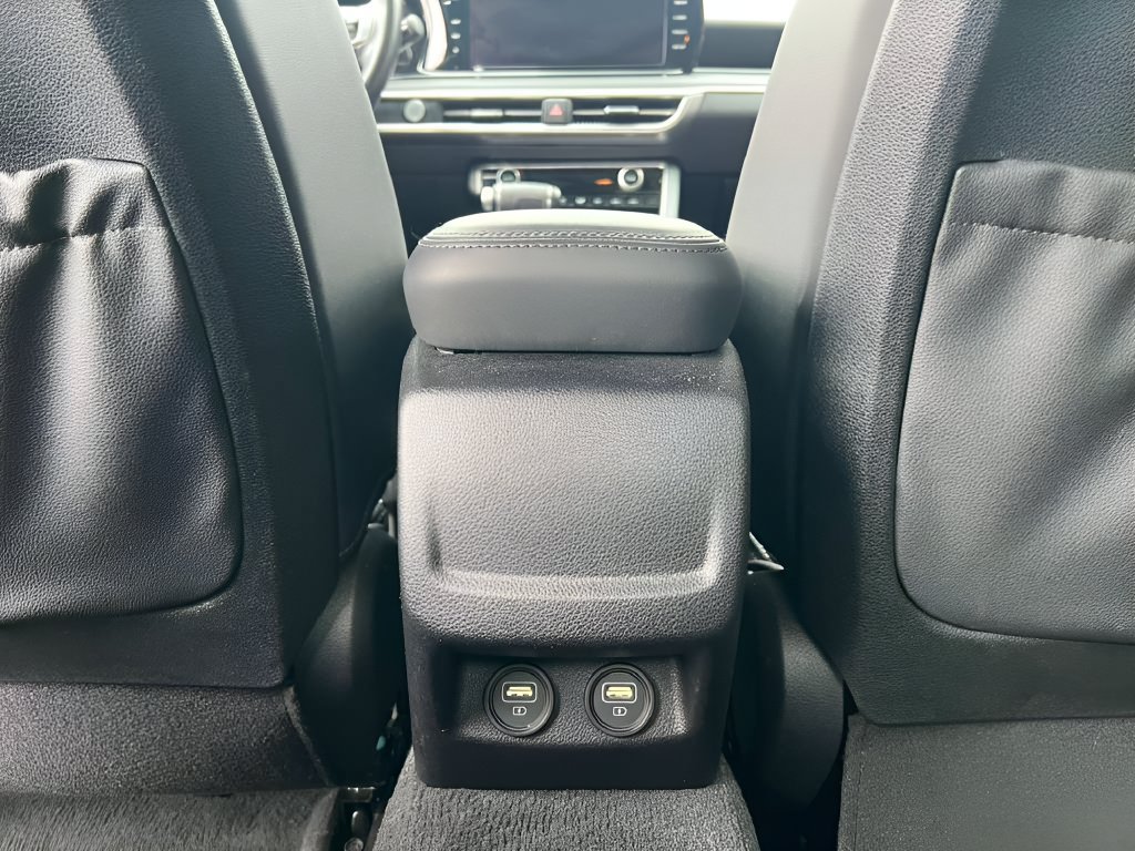 Used 2022 Kia K5 GT-Line AWD/4WD image 9