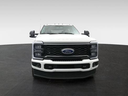 Used 2024 Ford F250 Lariat w/ Lariat Ultimate Package AWD/4WD image 2