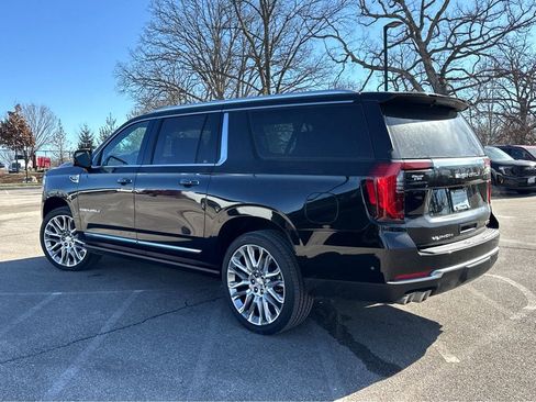 New 2026 GMC Yukon XL Denali w/ Denali Reserve Package image 3