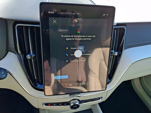 New 2026 Volvo XC60 B5 Ultra w/ Protection Package Premier image 10