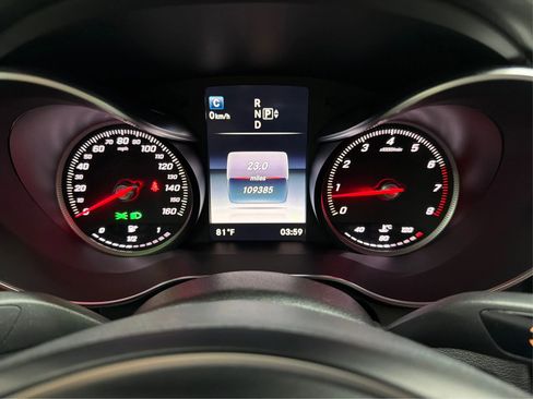 Used 2015 Mercedes-Benz C 300 4MATIC Sedan image 32