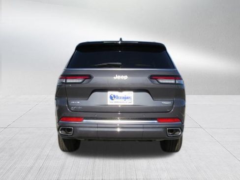New 2025 Jeep Grand Cherokee L Summit image 4