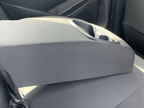 Used 2021 Toyota Corolla LE FWD image 36