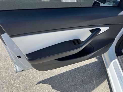 Used 2018 Tesla Model 3 Long Range AWD/4WD image 25