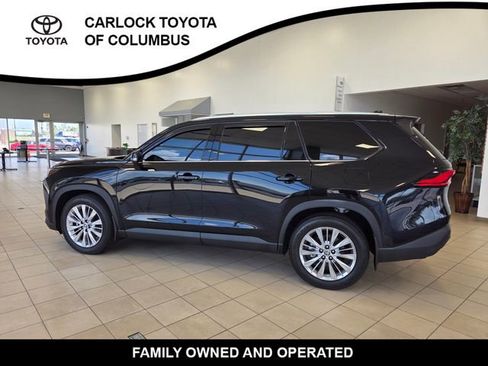 Used 2024 Toyota Grand Highlander AWD image 9