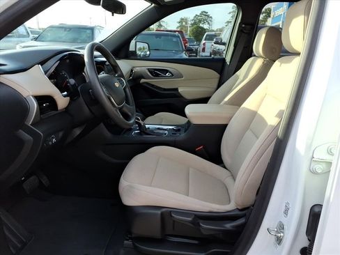 Used 2023 Chevrolet Traverse LS w/ Safety Package image 19