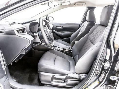 Used 2020 Toyota Corolla LE FWD image 26