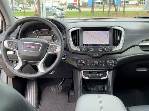 Used 2023 GMC Terrain SLT w/ Tech Package image 22