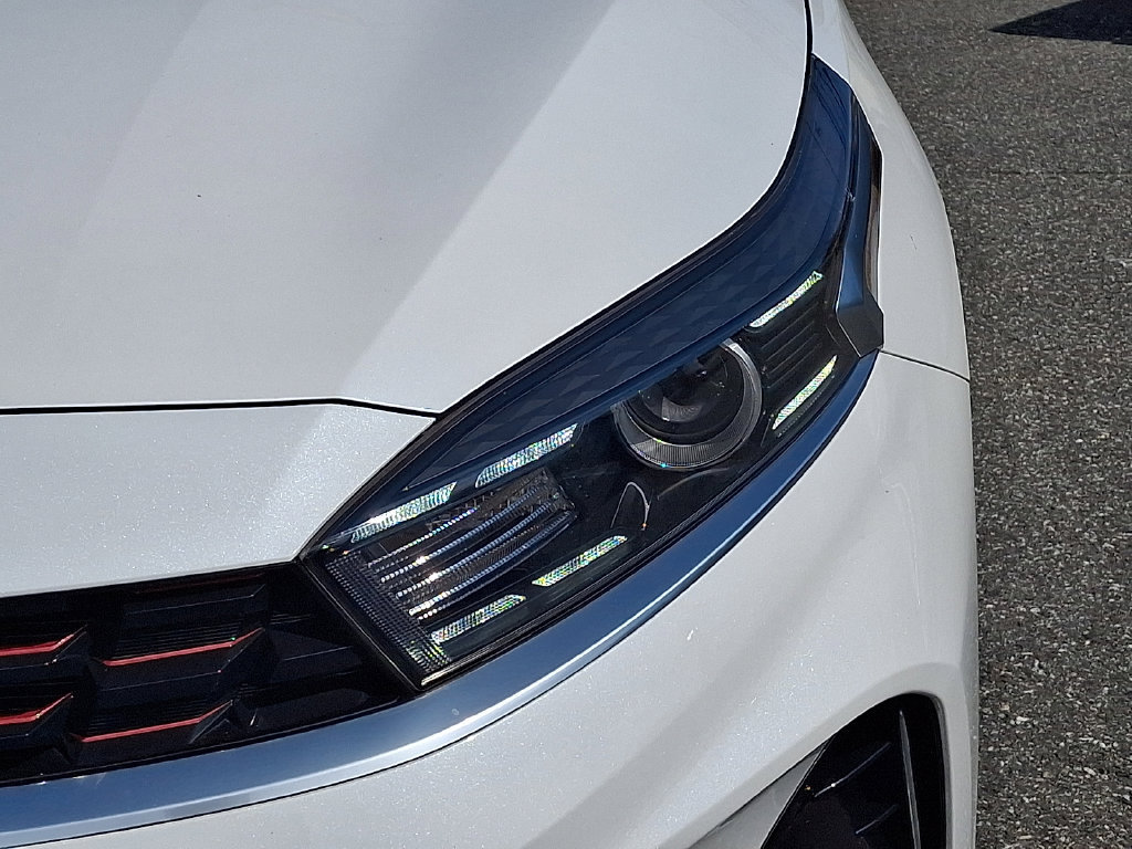 Certified 2023 Kia Forte GT-Line w/ GT-Line Technology Package FWD image 11