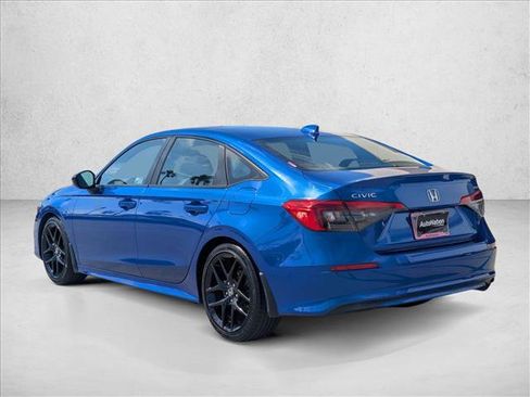 Used 2023 Honda Civic Sport image 8