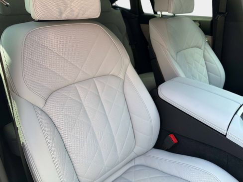 Used 2026 BMW X6 M60i image 22